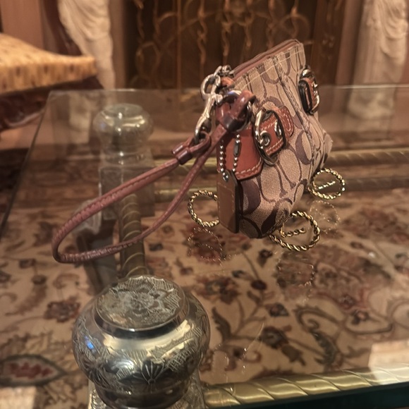 coach wristlet canvas Brown Patterned wristlet - Picture 2 of 4